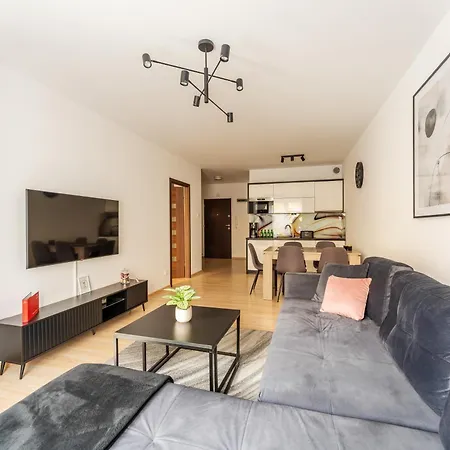 Polanki Z Widokiem Na Apartment