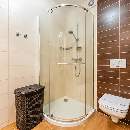 Polanki Z Widokiem Na 公寓 *