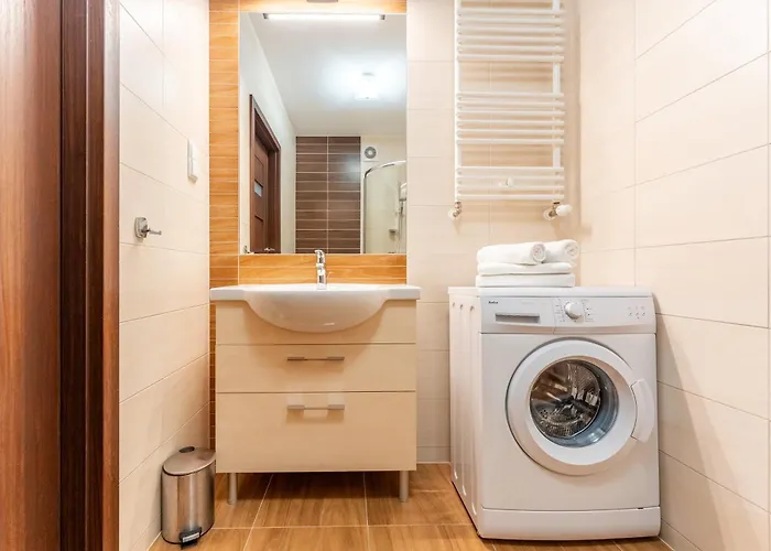 Polanki Z Widokiem Na アパート *