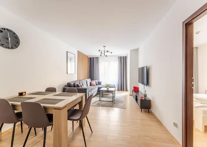 Polanki Z Widokiem Na *